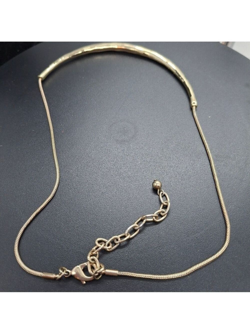 Necklace Goldtone hammered texture #2 - Picture 2 of 3
